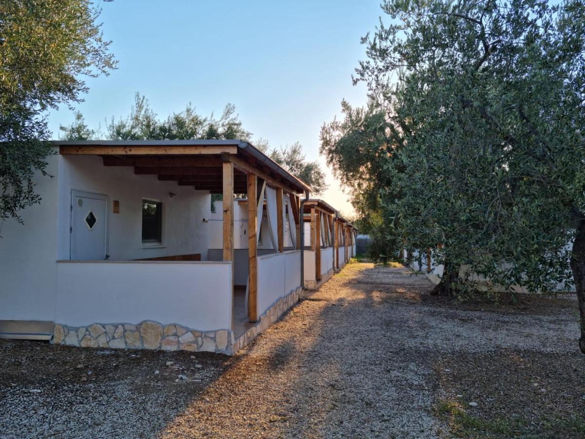 Apartments Villaggio Riccio Mattinata Bagian luar foto